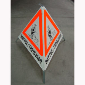 TREPIED REPLIABLE EN TOILE 900 mmsymbole "SANGLIER"  texte   "BATTUE TREIBJAGD"