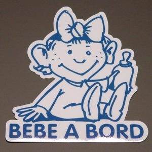 AUTOCOLLANT "BEBE A BORD"  BLEUDimensions : 110 x 125 mm