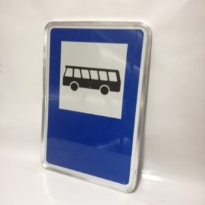 E19          RECTA. 442 x 642 mm REFL. C-PROFIL