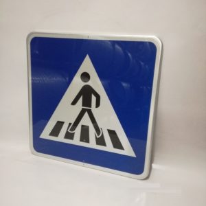 E11ad           CARRE 500mm REFL. RANDFORM