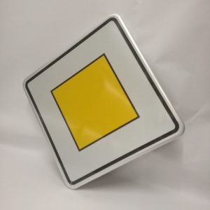 B3                CARRE 420mm REFL.RANDFORM