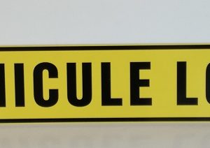 RECTANGLE EN ALUMINIUM PLAT : 2 MM,DIMENSIONS: 1000 X 180 MM,"VEHICULE LONG"