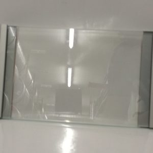 INDIC ATEUR EN VERRE
TYPE ECOCLIX COMFORT
2 plaque en verre de  4 mm épaisseur
dimensions 130 x 215 mm,
avec 2 profilés aluminium nature de 130 mm