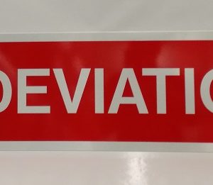 FLECHE EN ALUMINIUM PLAT : 3 MM,DIMENSIONS: 1000 X 264 MM,"DEVIATION"  ---> VERS LA GAUCHE !