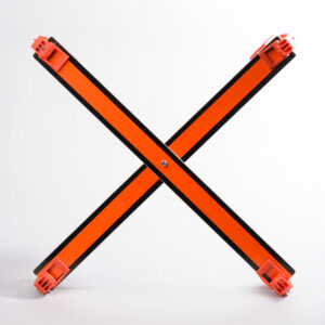 DISPOSITIF de BARRER "PROVISOIREMENT" SYMBOLE pour ROND RANDFORM Ø 600 mmbarres aluminium recouvert vinyle AUSIGN005 orange/noir+ 4 pinces en PVC rouge type Duplex